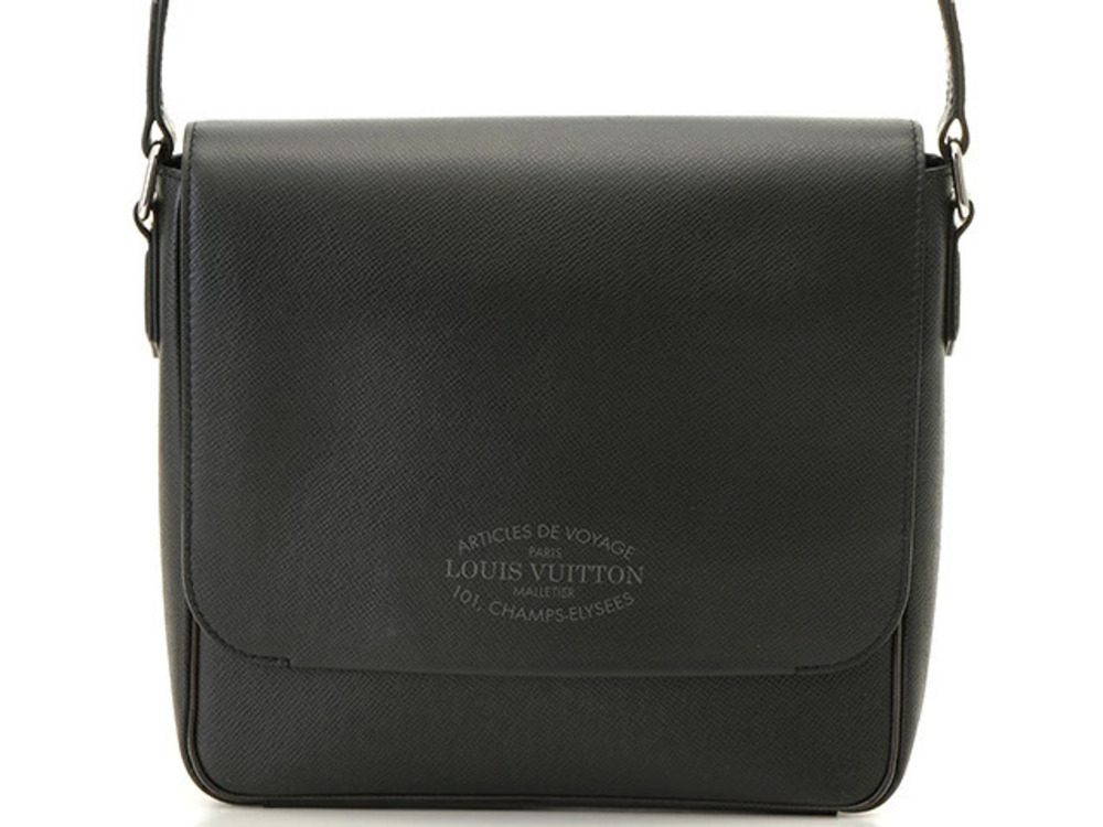 LOUIS VUITTON Shoulder Bag Roman Taiga Noir Black around